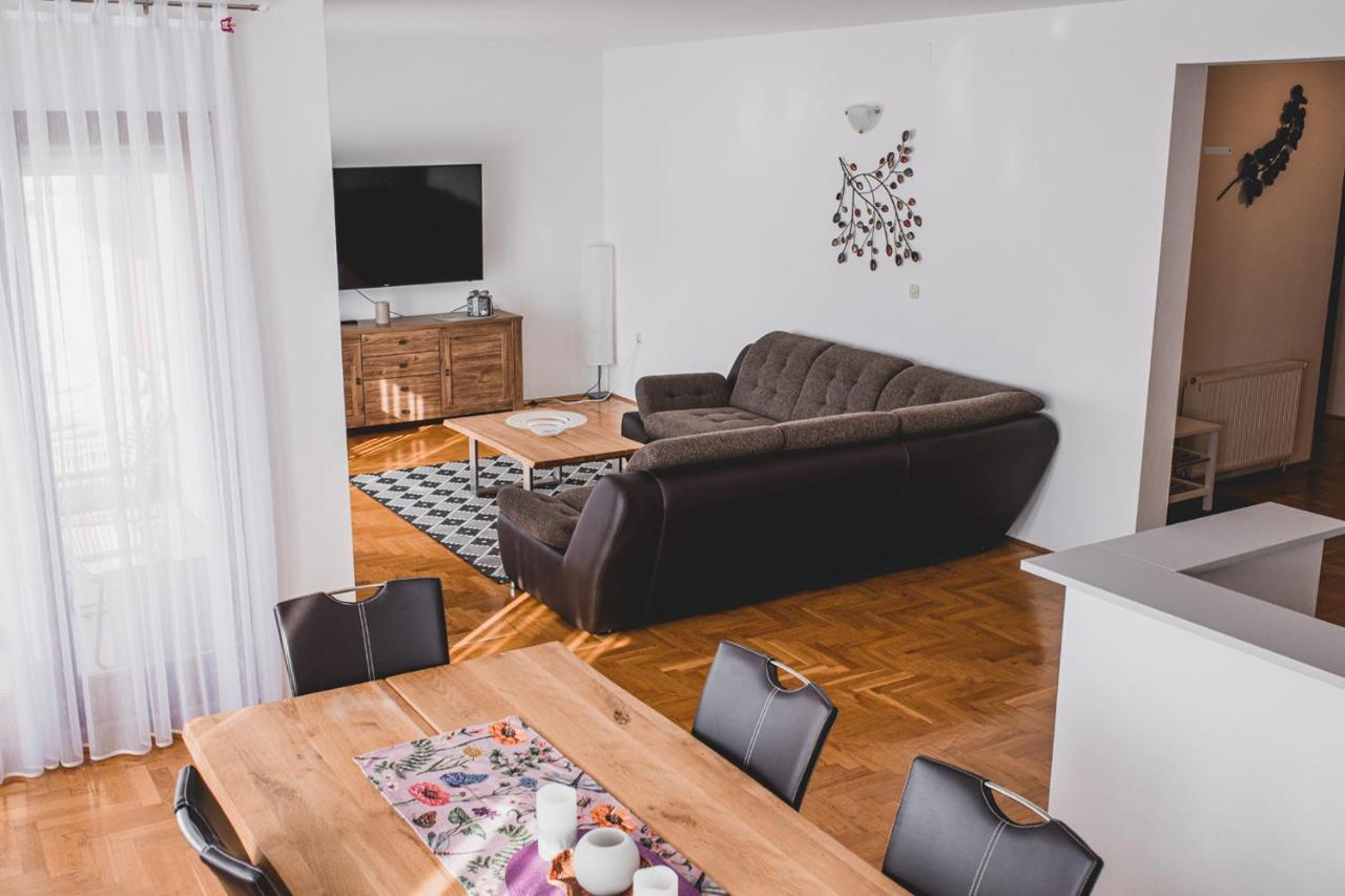 Helles 3 Schlafzimmer Apartment Zwischen Zagreb Zentrum & Natur Екстер'єр фото