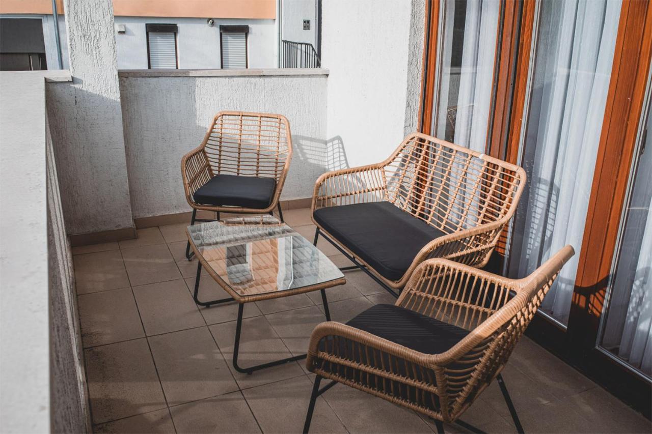 Helles 3 Schlafzimmer Apartment Zwischen Zagreb Zentrum & Natur Екстер'єр фото